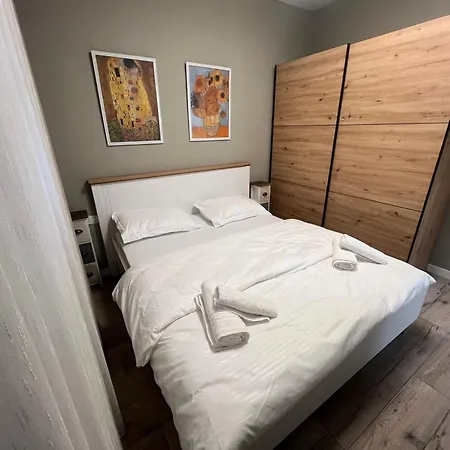 Center Cozy 2 * Tirana